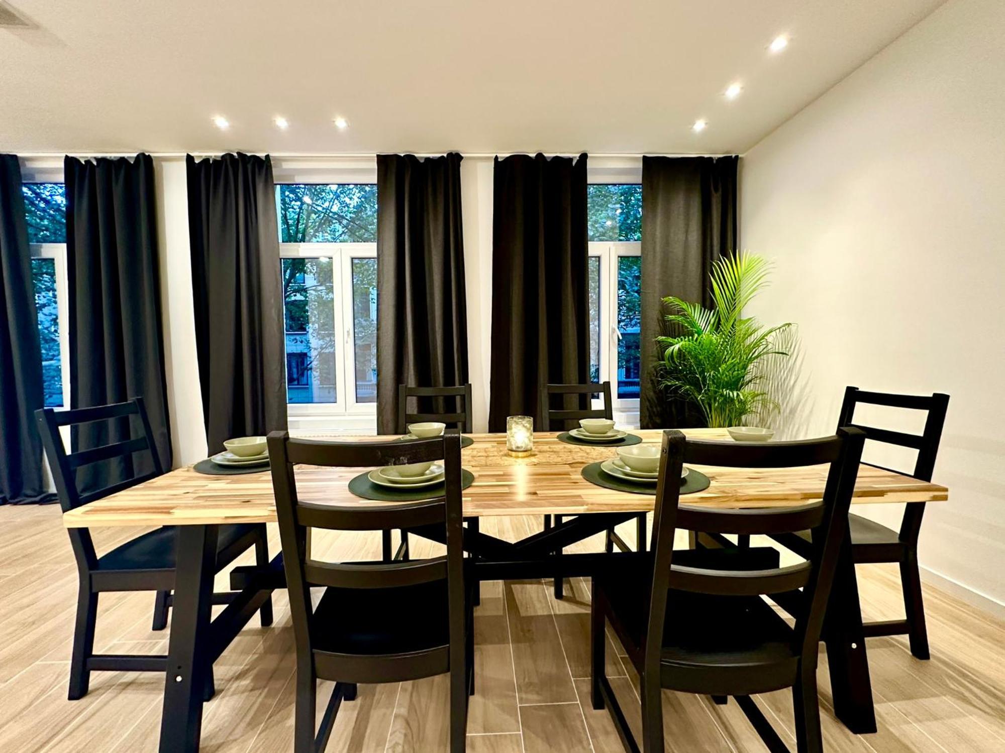 Luxury Suites Park By Rikas Hotels アントウェルペン エクステリア 写真