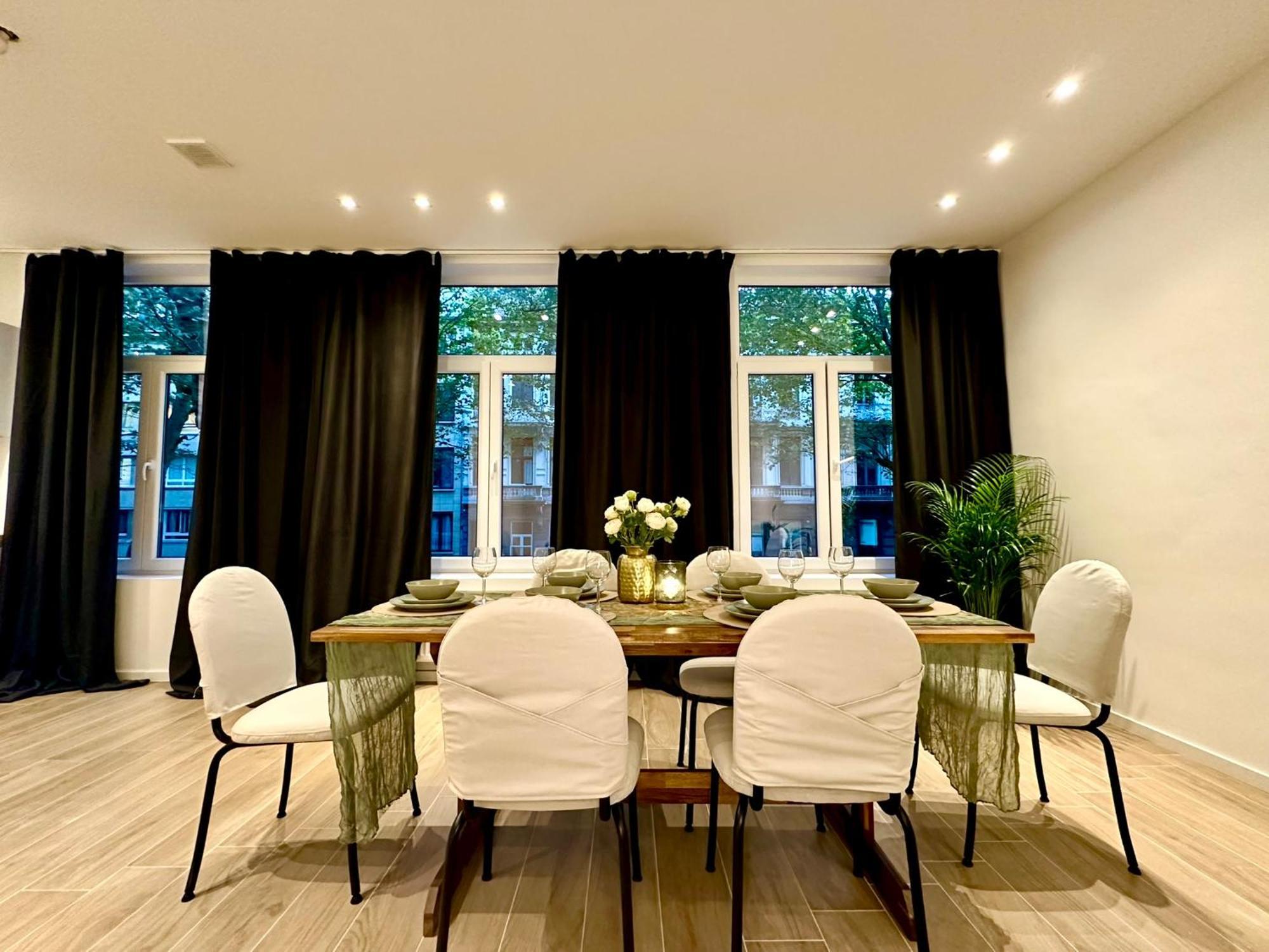 Luxury Suites Park By Rikas Hotels アントウェルペン エクステリア 写真