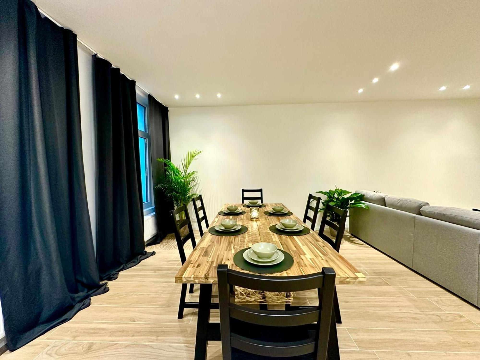 Luxury Suites Park By Rikas Hotels アントウェルペン エクステリア 写真