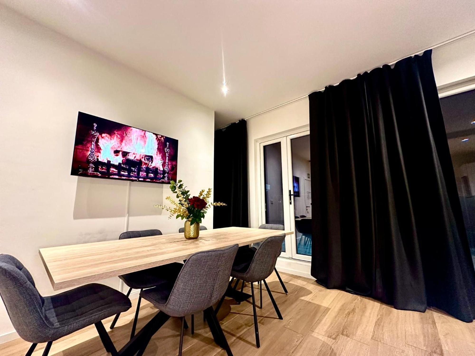 Luxury Suites Park By Rikas Hotels アントウェルペン エクステリア 写真
